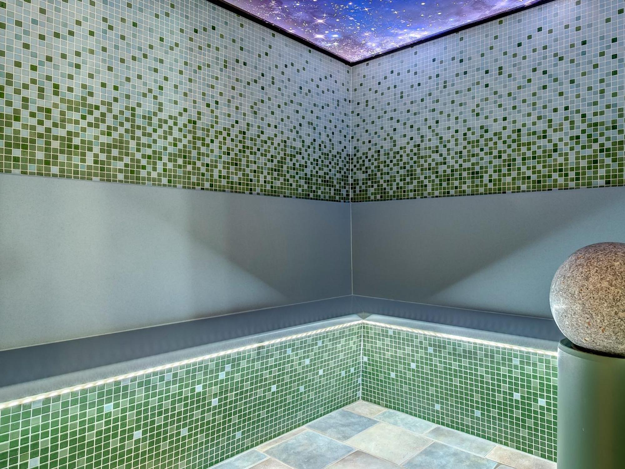 Ostseeresidenz Gorki- Park - 18 Mit Wellness Und Schwimmbad ゼーバート・ヘリングスドルフ エクステリア 写真