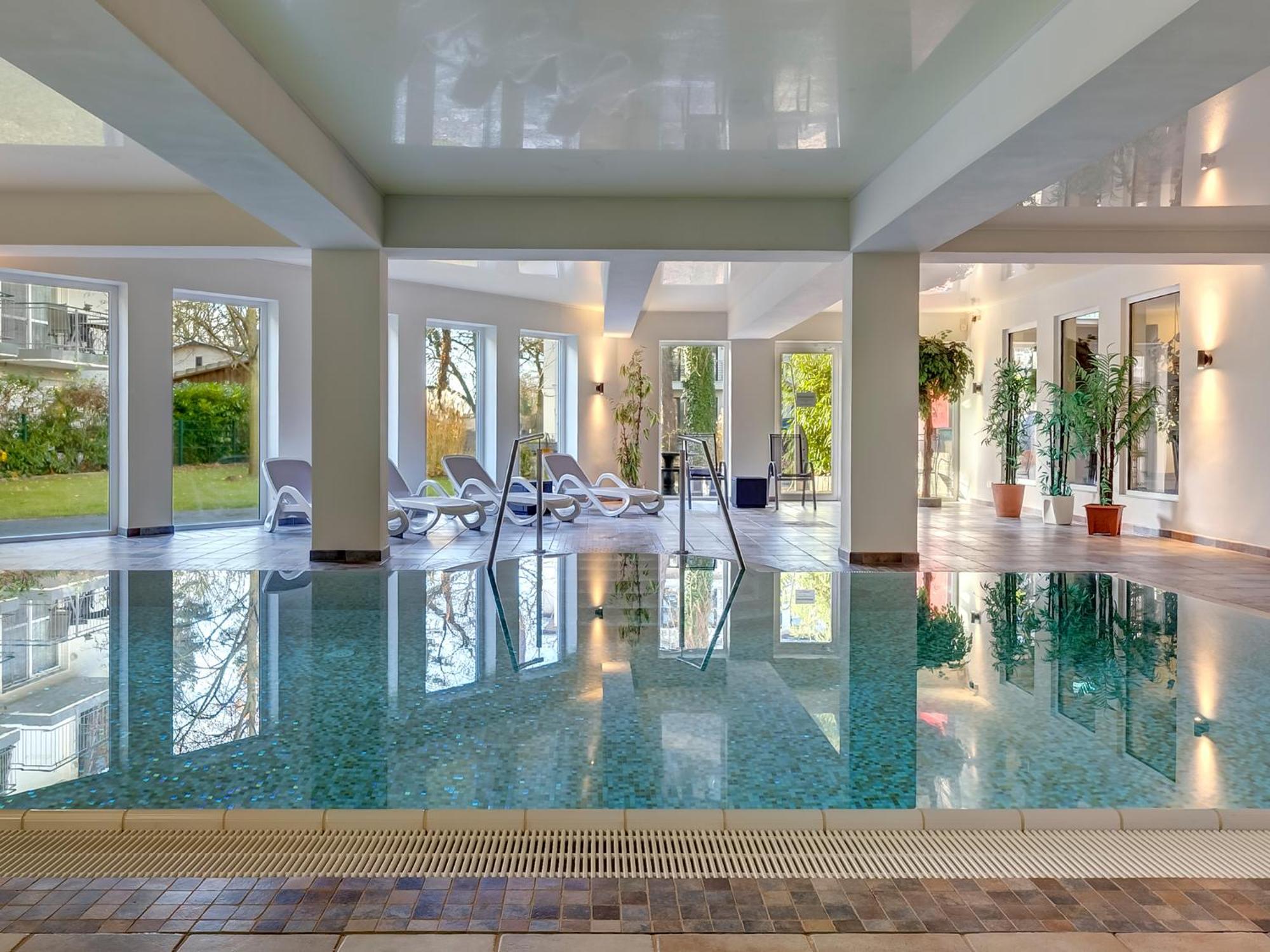 Ostseeresidenz Gorki- Park - 18 Mit Wellness Und Schwimmbad ゼーバート・ヘリングスドルフ エクステリア 写真